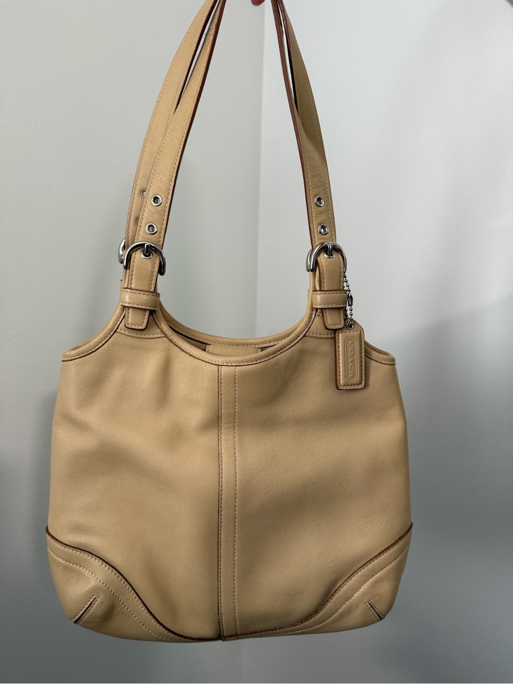 Coach SoHo Slim Shoulder Bag Leather Beige Tan 4983 Legacy Vintage 90s